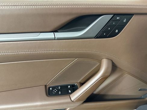 Certified 2024 Porsche 911 Carrera S RWD image 33