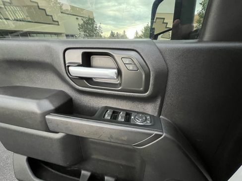 Used 2023 Chevrolet Silverado 2500 W/T w/ Gooseneck/5TH Wheel Package AWD/4WD image 28