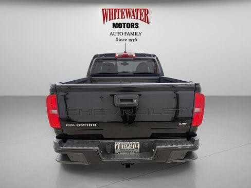 Used 2022 Chevrolet Colorado Z71 w/ Z71 Midnight Edition image 3