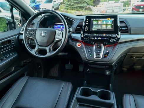 Used 2023 Honda Odyssey Sport image 40
