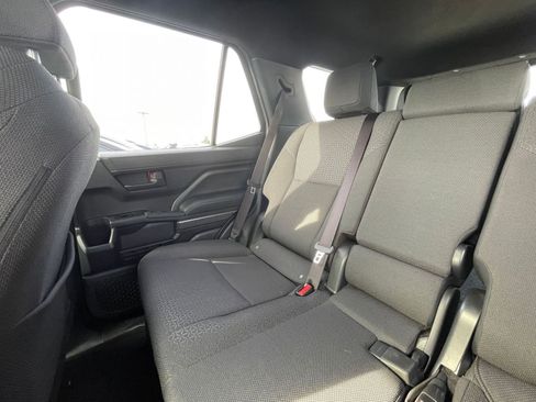 Used 2025 Toyota 4Runner SR5 image 38