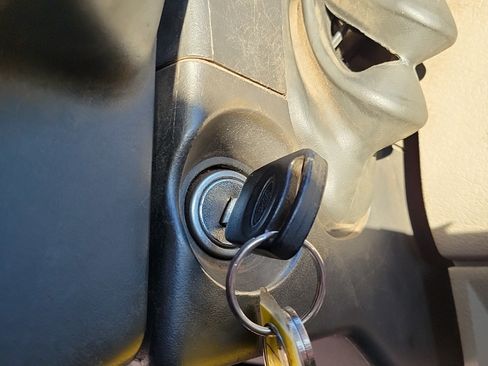 Used 2009 Ford F450 XL RWD image 29