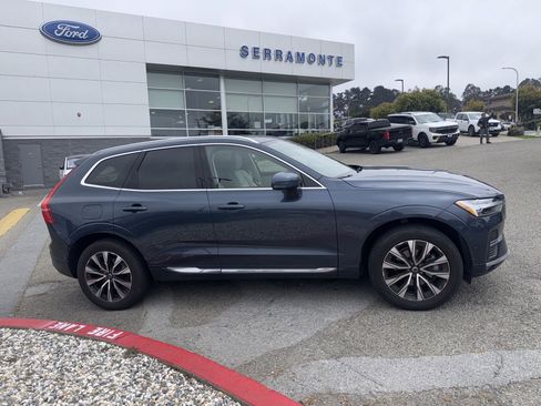 Used 2023 Volvo XC60 B5 Plus AWD/4WD image 8