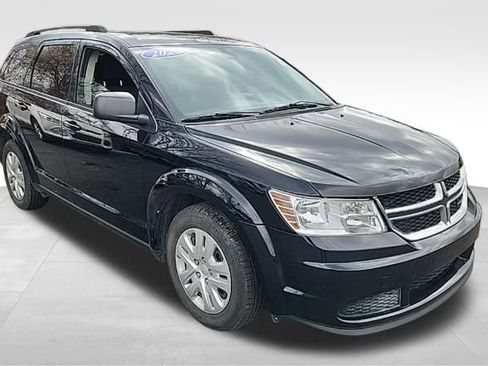 Used 2020 Dodge Journey SE w/ SE Popular Equipment Group FWD image 10