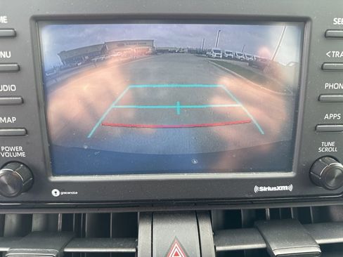 Used 2022 Toyota RAV4 LE image 25