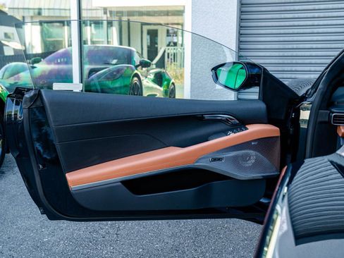 New 2026 Lotus Emira SE image 25