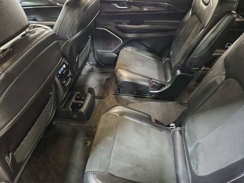 Used 2022 Jeep Grand Cherokee L Laredo RWD image 51