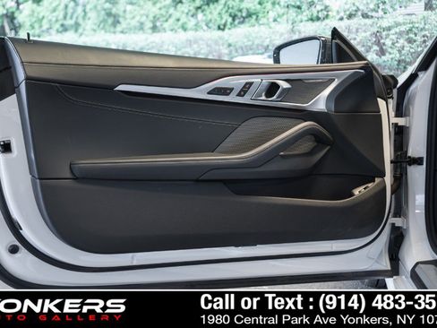 Used 2022 BMW M850i xDrive Coupe AWD/4WD image 25