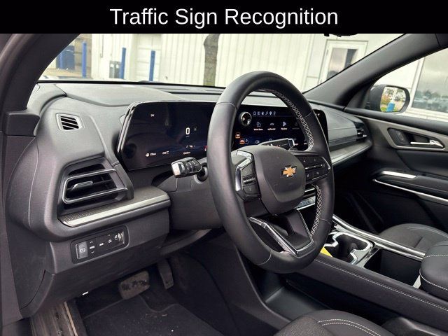 Used 2026 Chevrolet Traverse LT w/ Driver Confidence Package AWD/4WD image 11