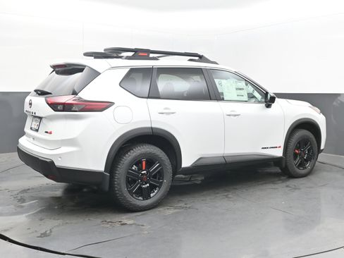 New 2026 Nissan Rogue SV image 7
