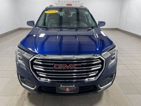 Used 2023 GMC Terrain SLT w/ LPO, Floor Liner Package image 2