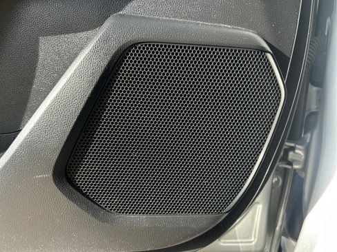 Used 2022 Toyota Highlander L image 18