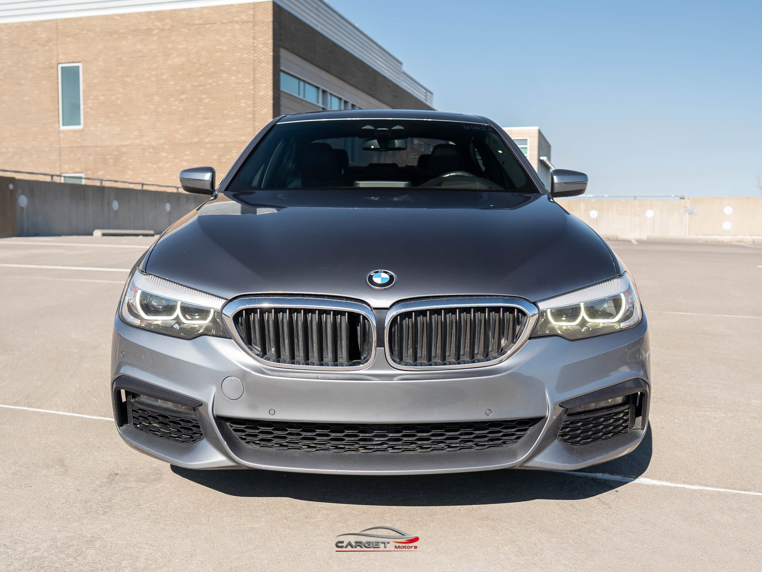 Used 2019 BMW 540i w/ M Sport Package RWD image 2