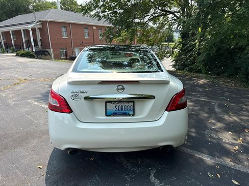 Used 2010 Nissan Maxima 3.5 SV w/ Premium Pkg FWD image 4