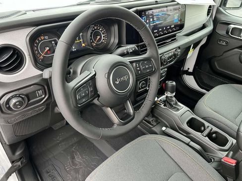 New 2025 Jeep Gladiator Sport AWD/4WD image 27