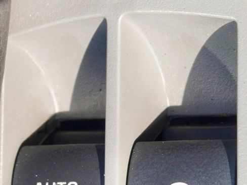 Used 2014 Chevrolet Express 1500 image 35