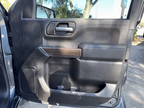 Used 2019 Chevrolet Silverado 1500 LT w/ Convenience Package image 21