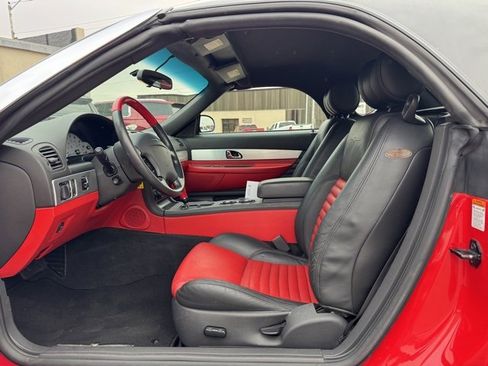 Used 2002 Ford Thunderbird Base image 17