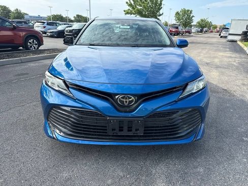 Used 2019 Toyota Camry LE FWD image 3