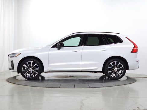 Certified 2024 Volvo XC60 B5 Plus w/ Climate Package AWD/4WD image 5