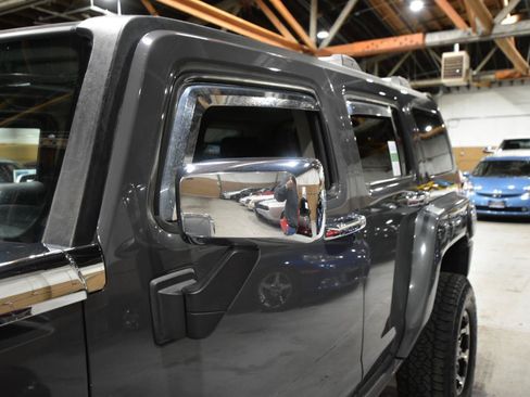 Used 2009 HUMMER H3 Luxury AWD/4WD image 39