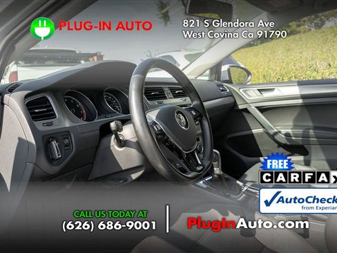 Used 2015 Volkswagen Golf S image 6