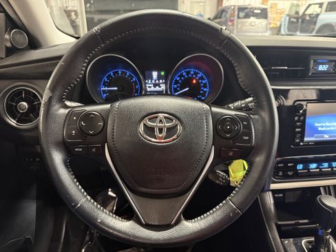 Used 2017 Toyota Corolla iM image 25