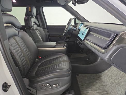 Used 2024 Rivian R1S Adventure AWD/4WD image 24