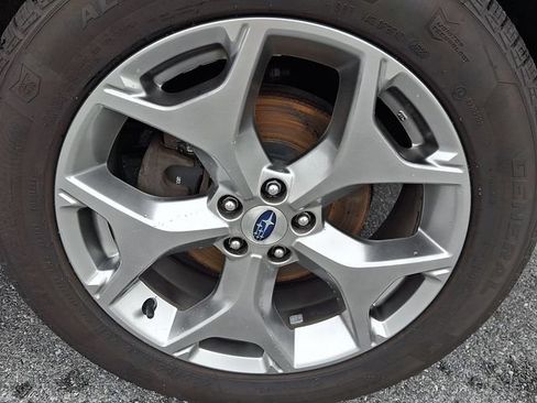 Used 2018 Subaru Forester 2.5i Touring w/ Popular Package #3B AWD/4WD image 8