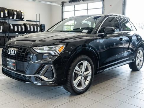 Used 2020 Audi Q3 2.0T Premium Plus w/ Premium Plus Package AWD/4WD image 3