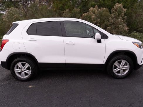 Used 2022 Chevrolet Trax LS w/ Tint and Cruise Package image 2
