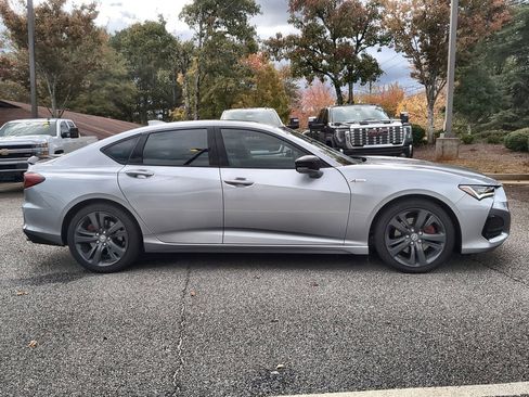 Used 2023 Acura TLX w/A-Spec Package image 9