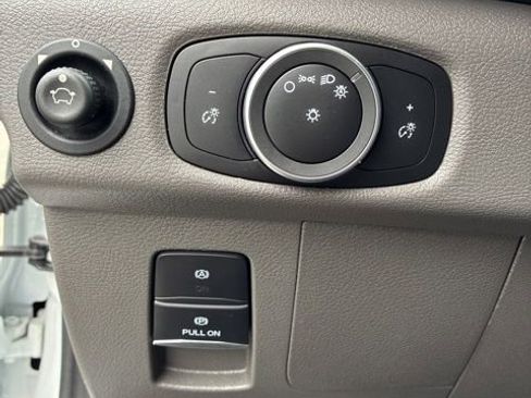 Used 2024 Ford Transit 250 148 Medium Roof image 22