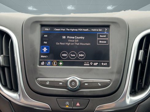 Used 2023 Chevrolet Equinox LT w/ Driver Convenience Package image 21