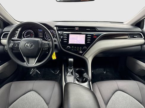 Used 2018 Toyota Camry LE FWD image 20