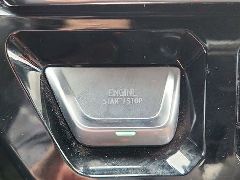 Used 2023 GMC Sierra 1500 Denali Ultimate image 16