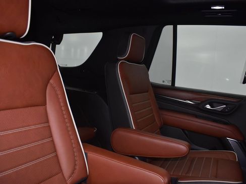 Used 2023 GMC Yukon Denali Ultimate image 33