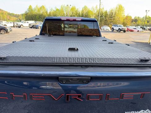 Used 2022 Chevrolet Silverado 3500 High Country w/ Z71 Off-Road Package AWD/4WD image 8