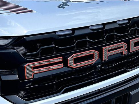 Used 2025 Ford F150 Raptor AWD/4WD image 30