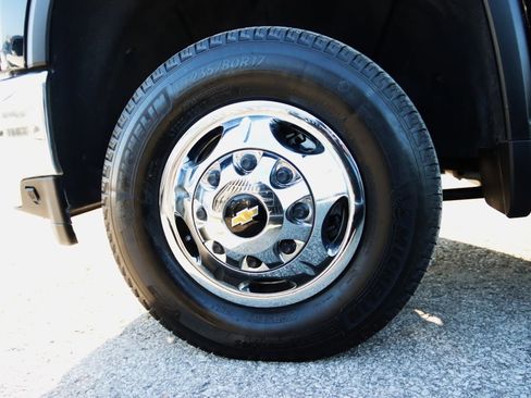 Used 2023 Chevrolet Silverado 3500 LTZ w/ LTZ Convenience Package image 54