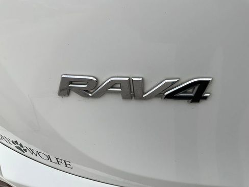 Used 2016 Toyota RAV4 LE image 22
