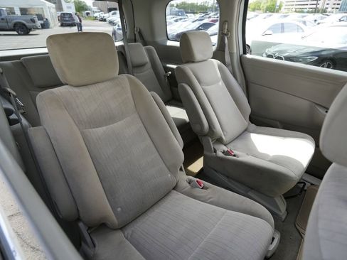 Used 2016 Nissan Quest SV FWD image 24