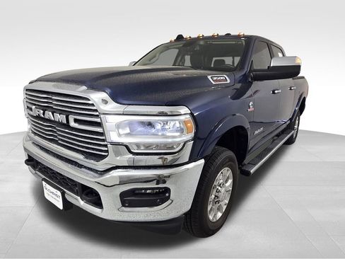 Used 2022 RAM 3500 Laramie AWD/4WD image 3