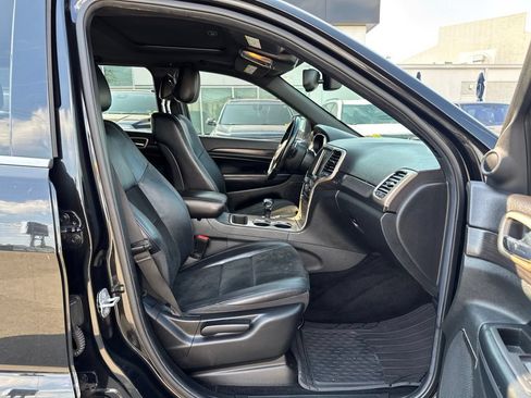 Used 2014 Jeep Grand Cherokee Altitude AWD/4WD image 14