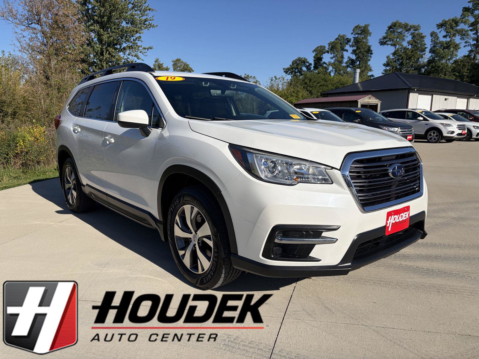 Used 2019 Subaru Ascent Premium AWD/4WD image 1