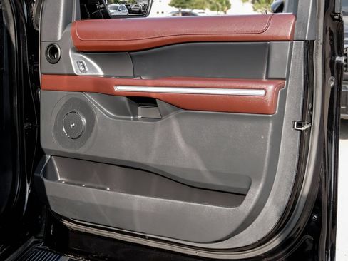 Used 2024 Ford Expedition Max Limited RWD image 57