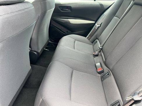 Used 2025 Toyota Corolla LE FWD image 29