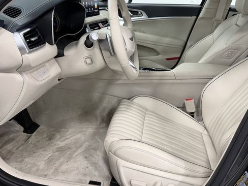 New 2026 Genesis G70 2.5T Prestige image 10