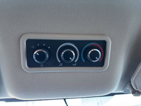 Used 2017 Chevrolet Express 3500 LT w/ LT Preferred Equipment Group image 27