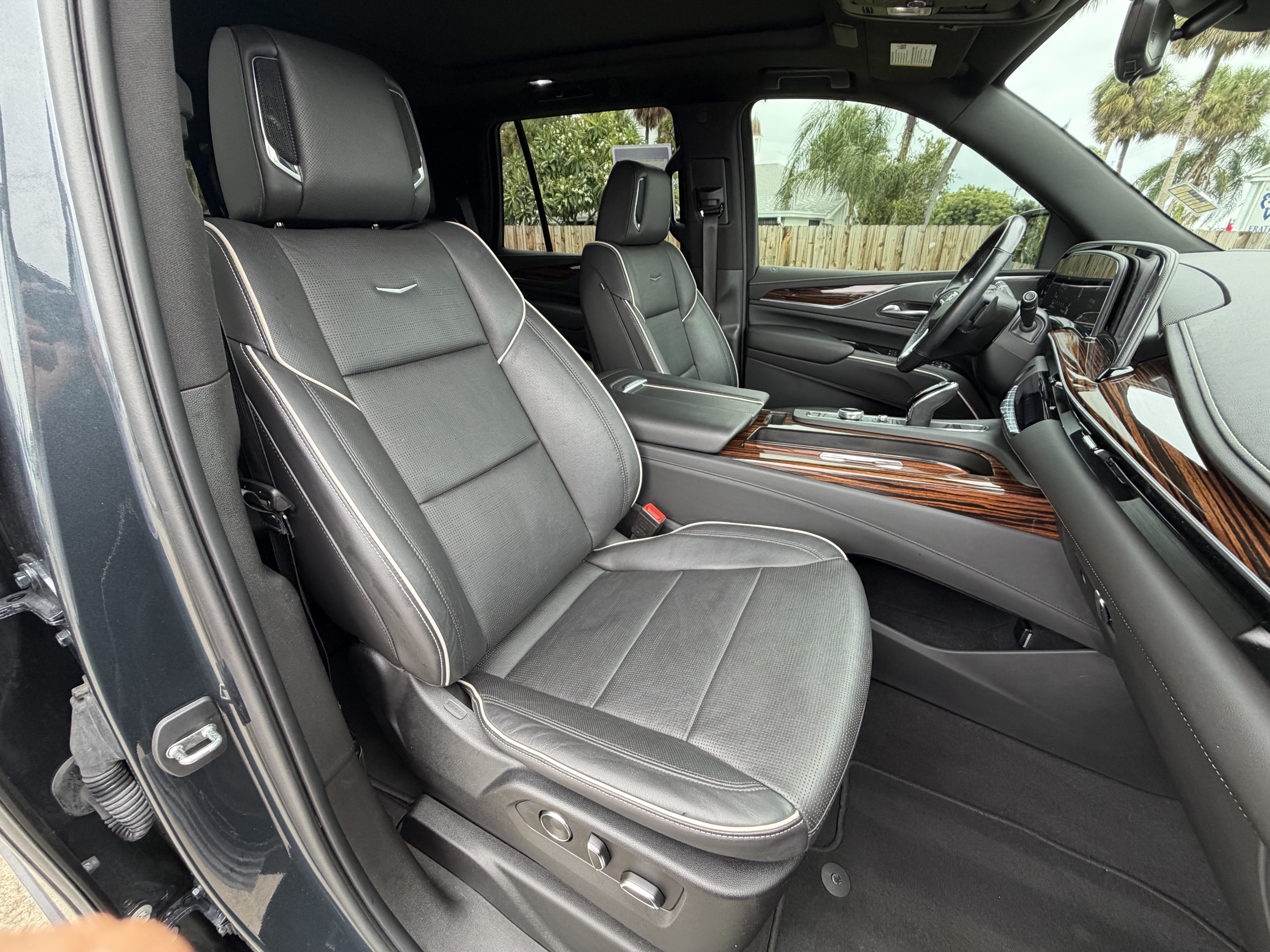 Used 2021 Cadillac Escalade Premium Luxury w/ Driver Assist Tech Package AWD/4WD image 20